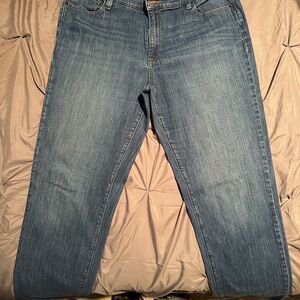 L.L.Bean Denim Favorite Fit Jeans in Medium Blue